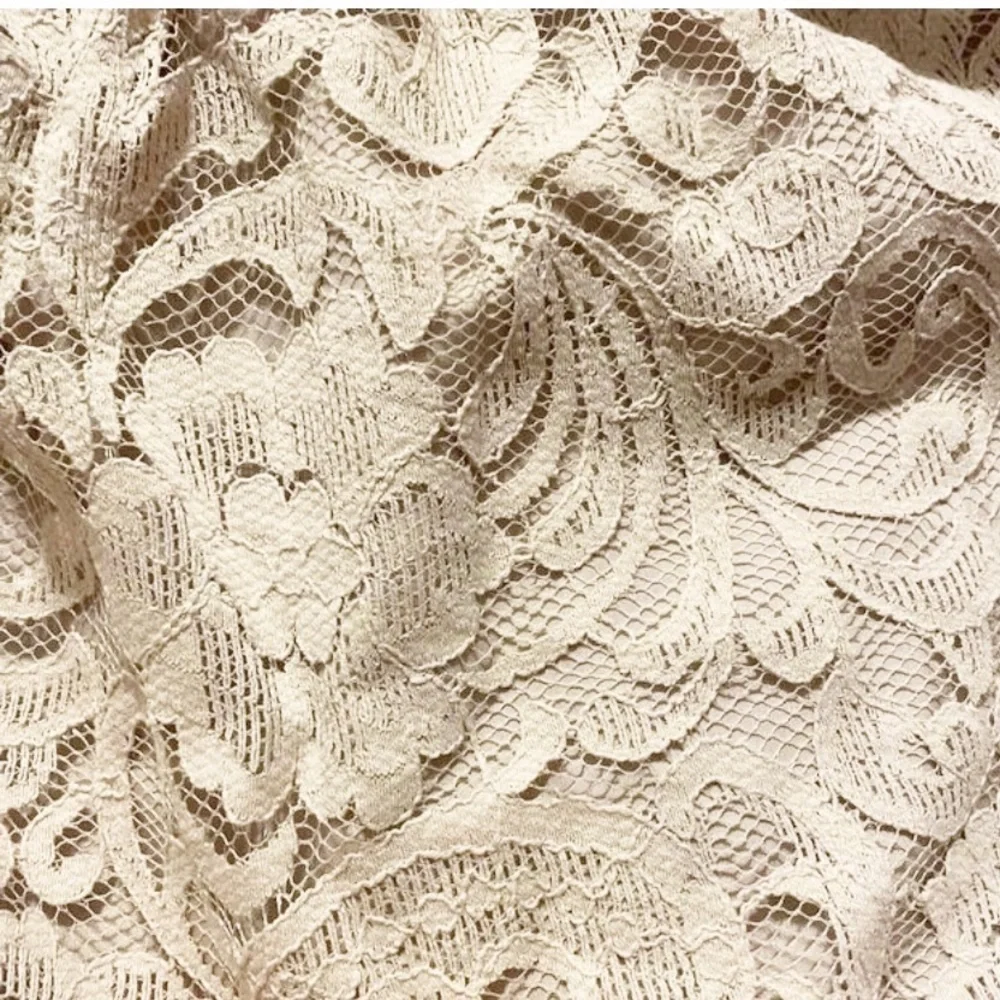Cupcakes & Cashmere Blouse Cream Size Small NWT Lace Cottagecore Long Sleeve